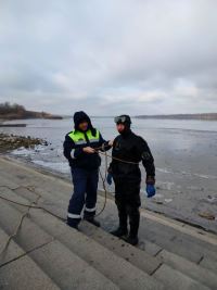 В преддверии праздника Крещения Господня волгоградские спасатели проверяют места установки купелей