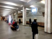 На станции скоростного трамвая «Комсомольская» стартовала замена входных дверей