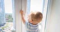 Открытое окно=опасность для ребёнка!