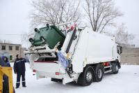 Члены Общественной палаты Волгограда осмотрели новую коммунальную спецтехнику